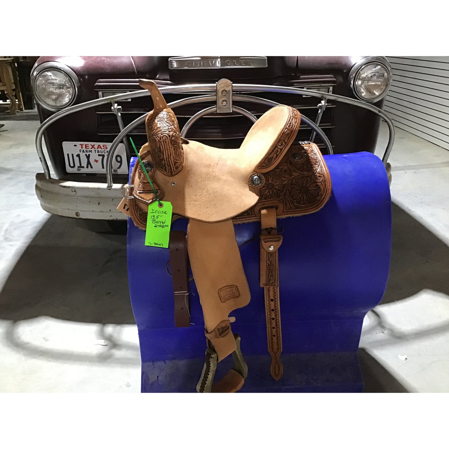 Irvine 13.5" Barrel Saddle