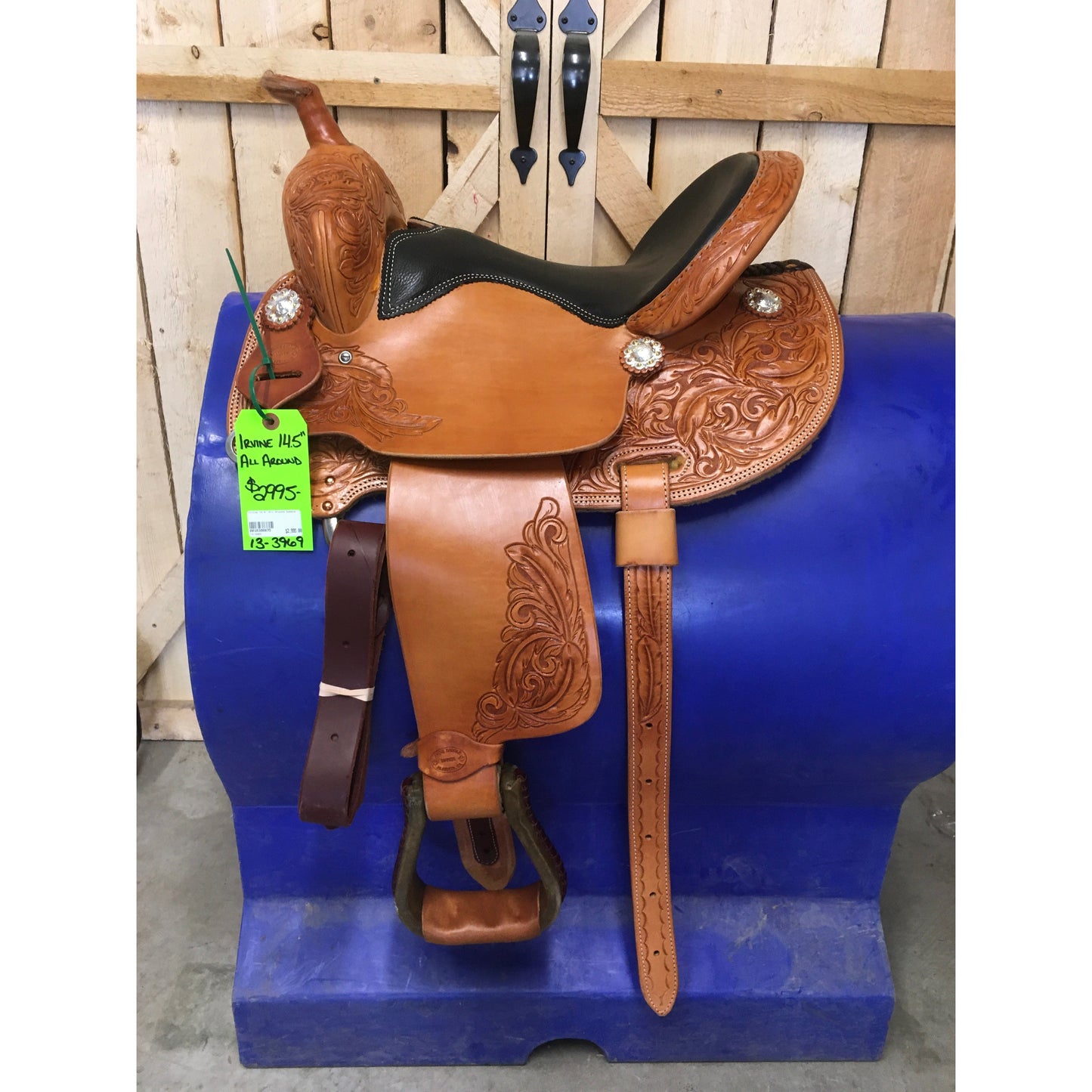 Irvine 13.5" Barrel Saddle