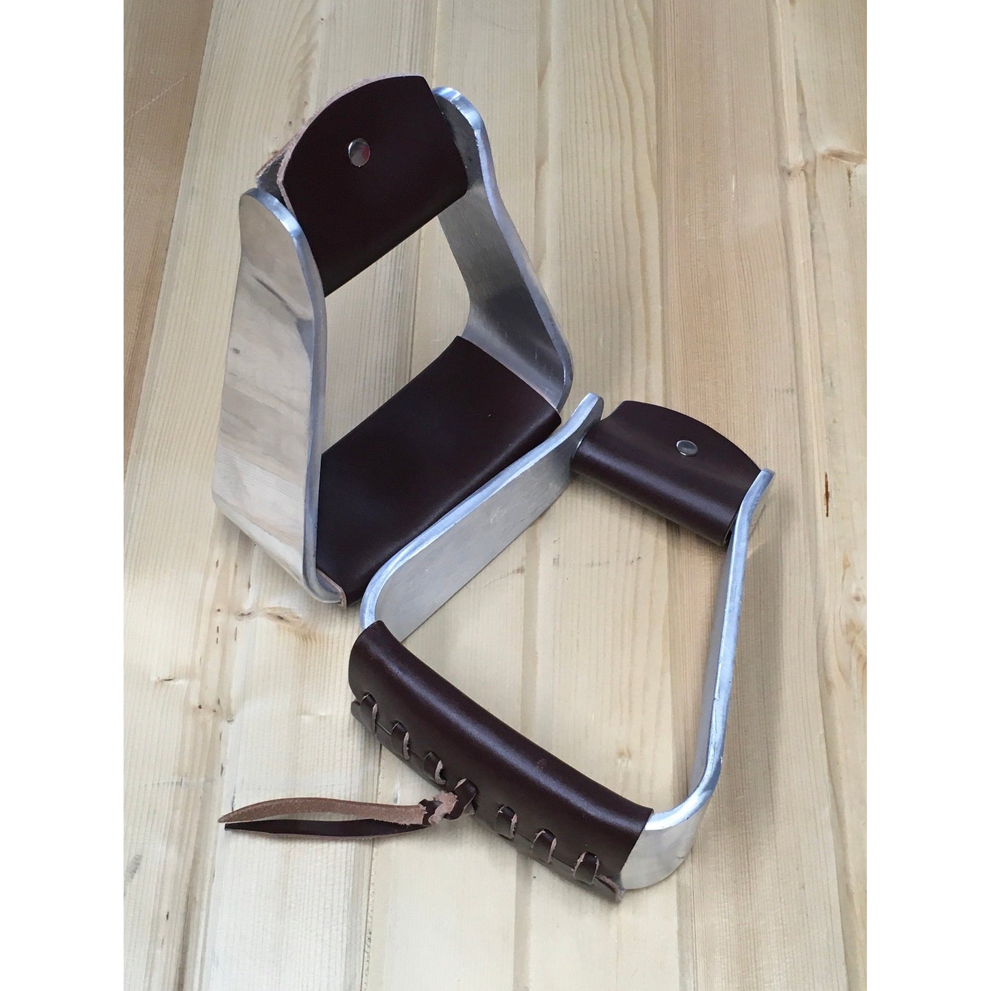 Irvine Slanted Stirrup - Aluminum