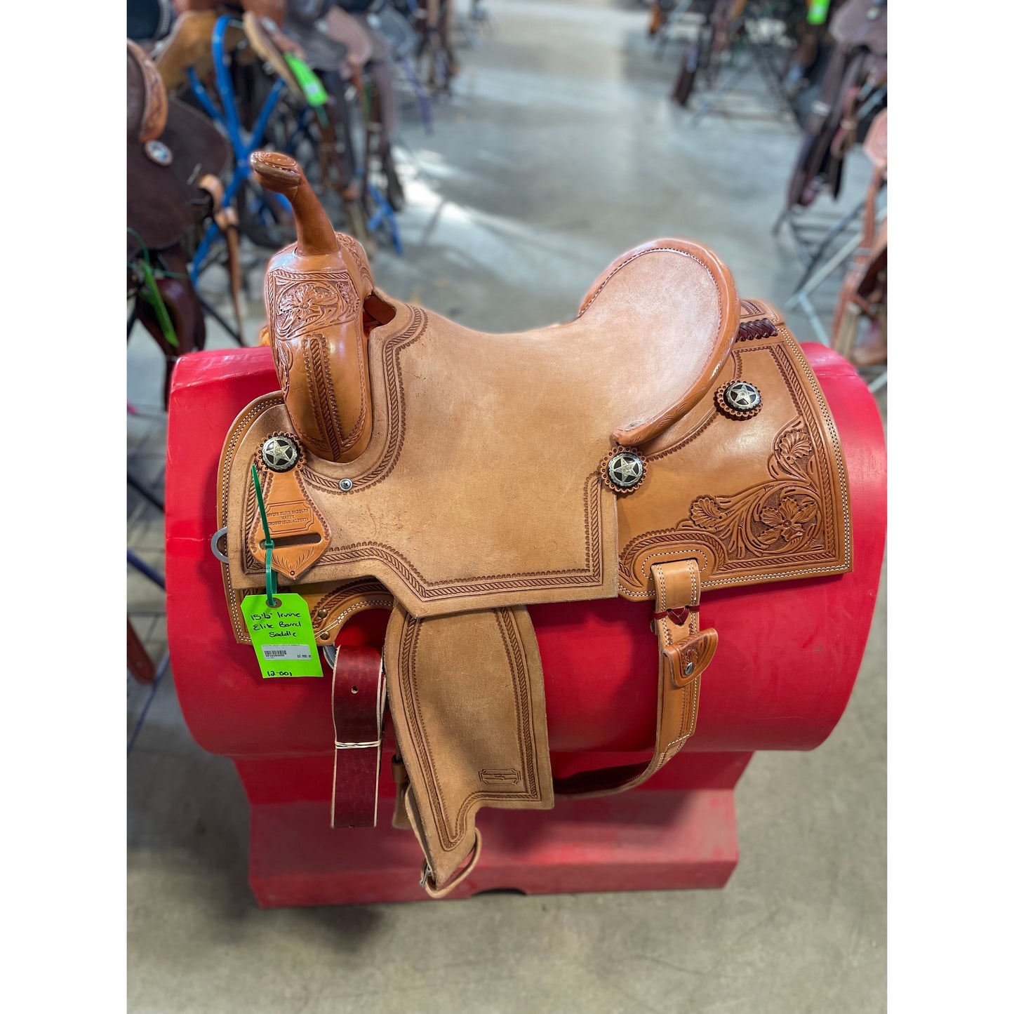 Irvine 15.5" Elite Barrel Saddle
