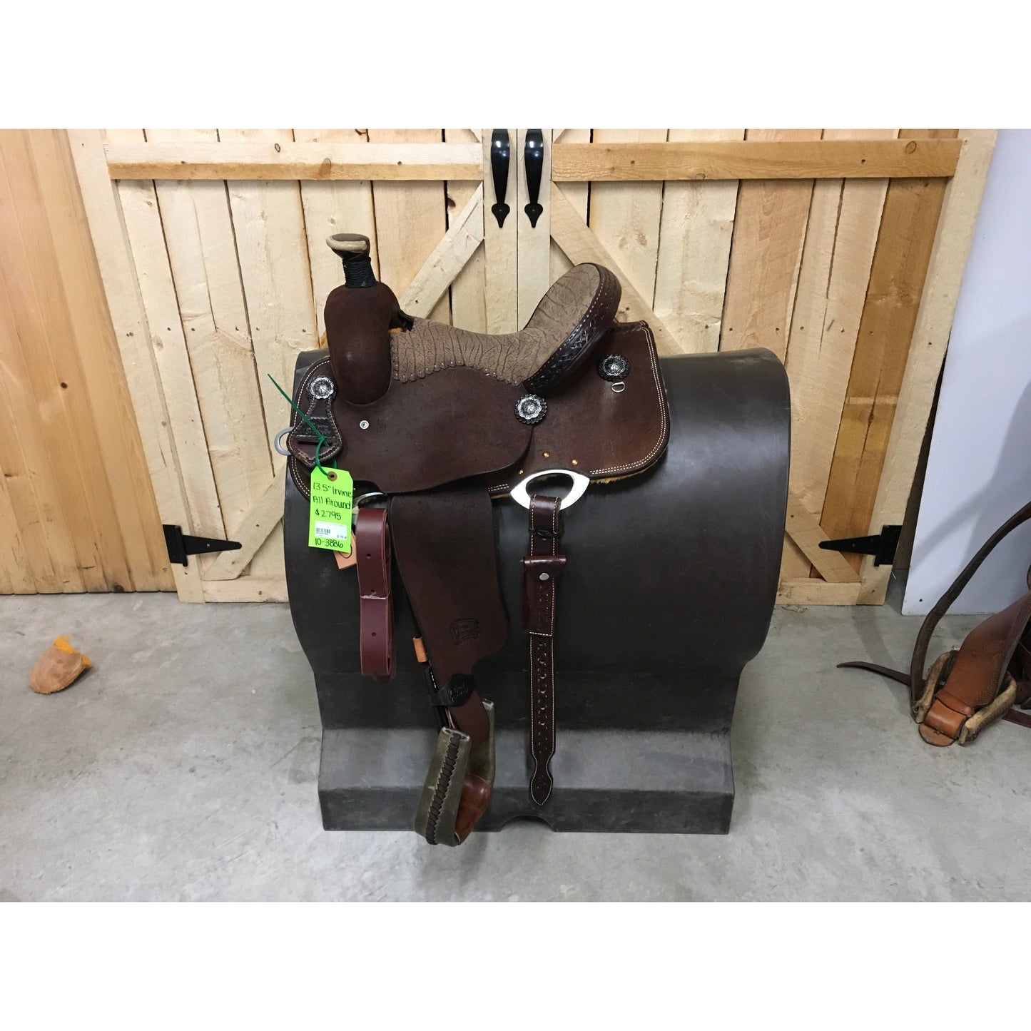 Irvine 13.5" All Around Saddle