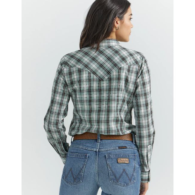 Wrangler Women's Long Sleeve Essential Snap Plaid Shirt- Green