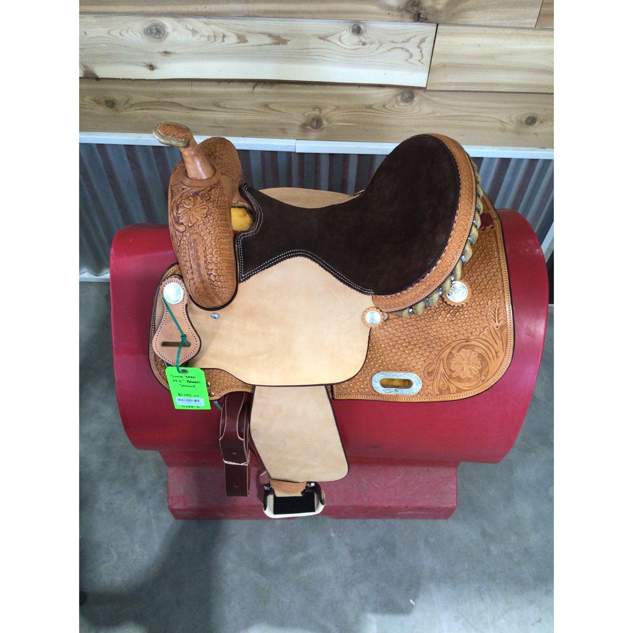 Stock Yard Barrel 14.5" Barrel Saddle
