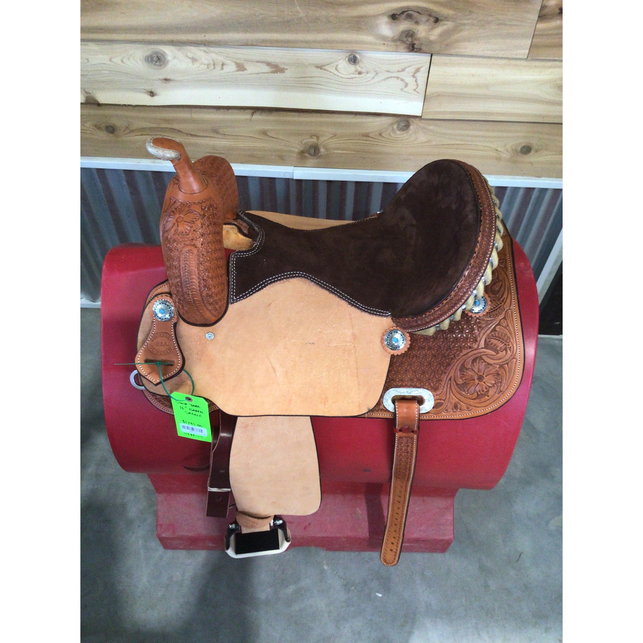 Stock Yard Barrel 16" Barrel Saddle
