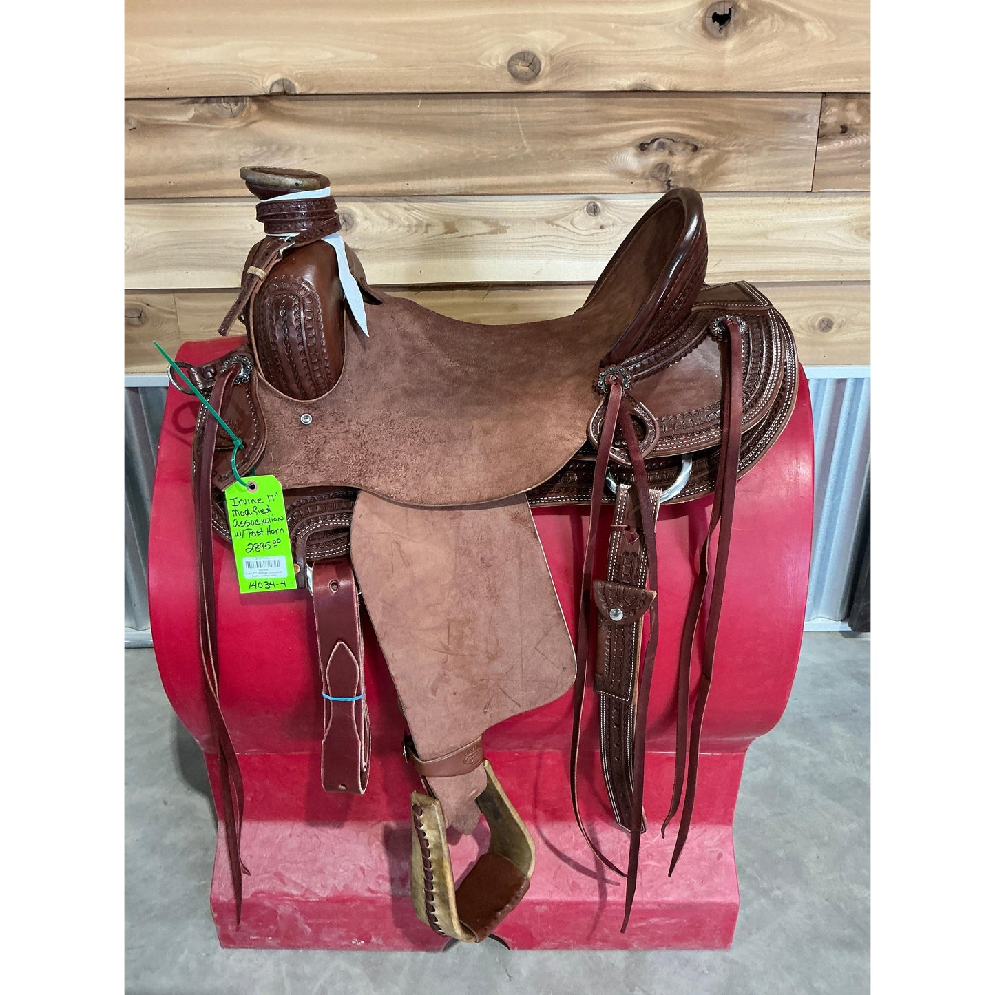 Irvine 17" Modified Association Saddle w/ Post Horn