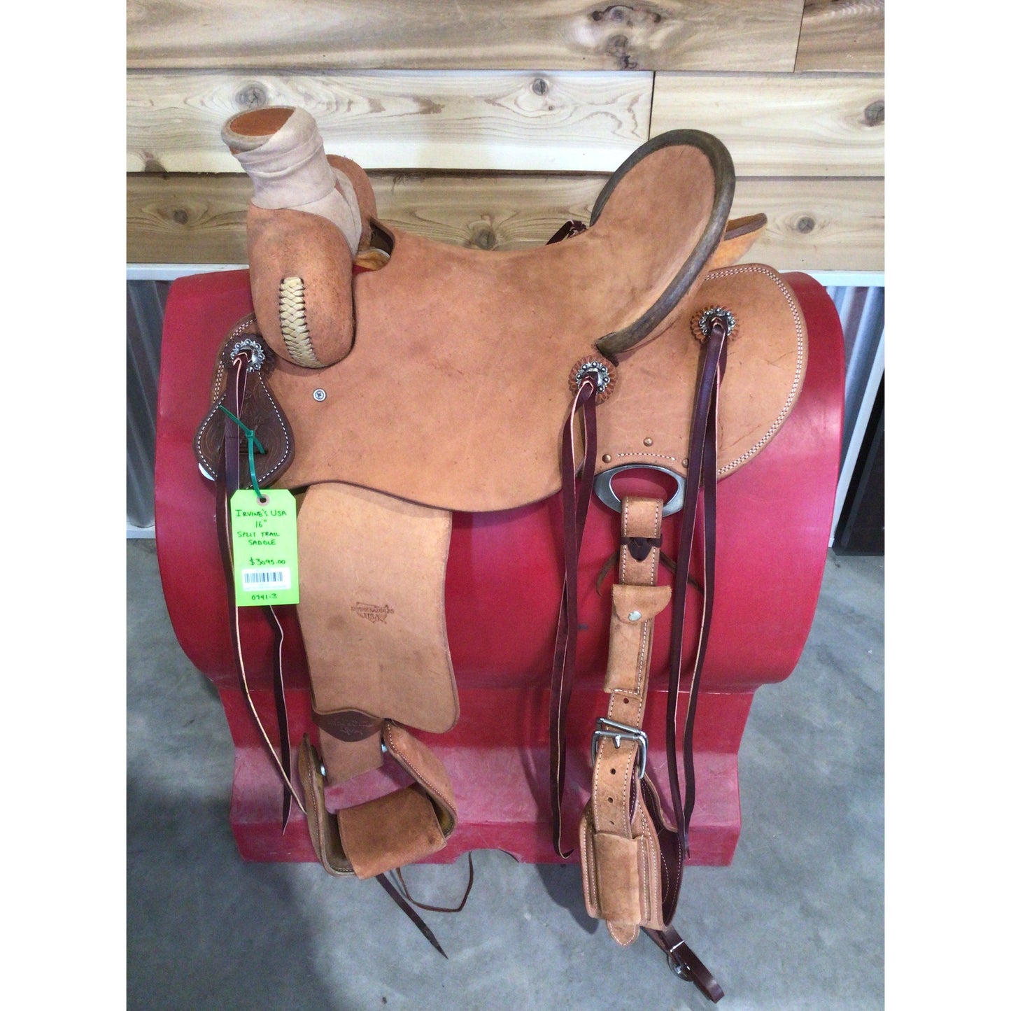Irvine's 16" USA.Split Trail Saddle