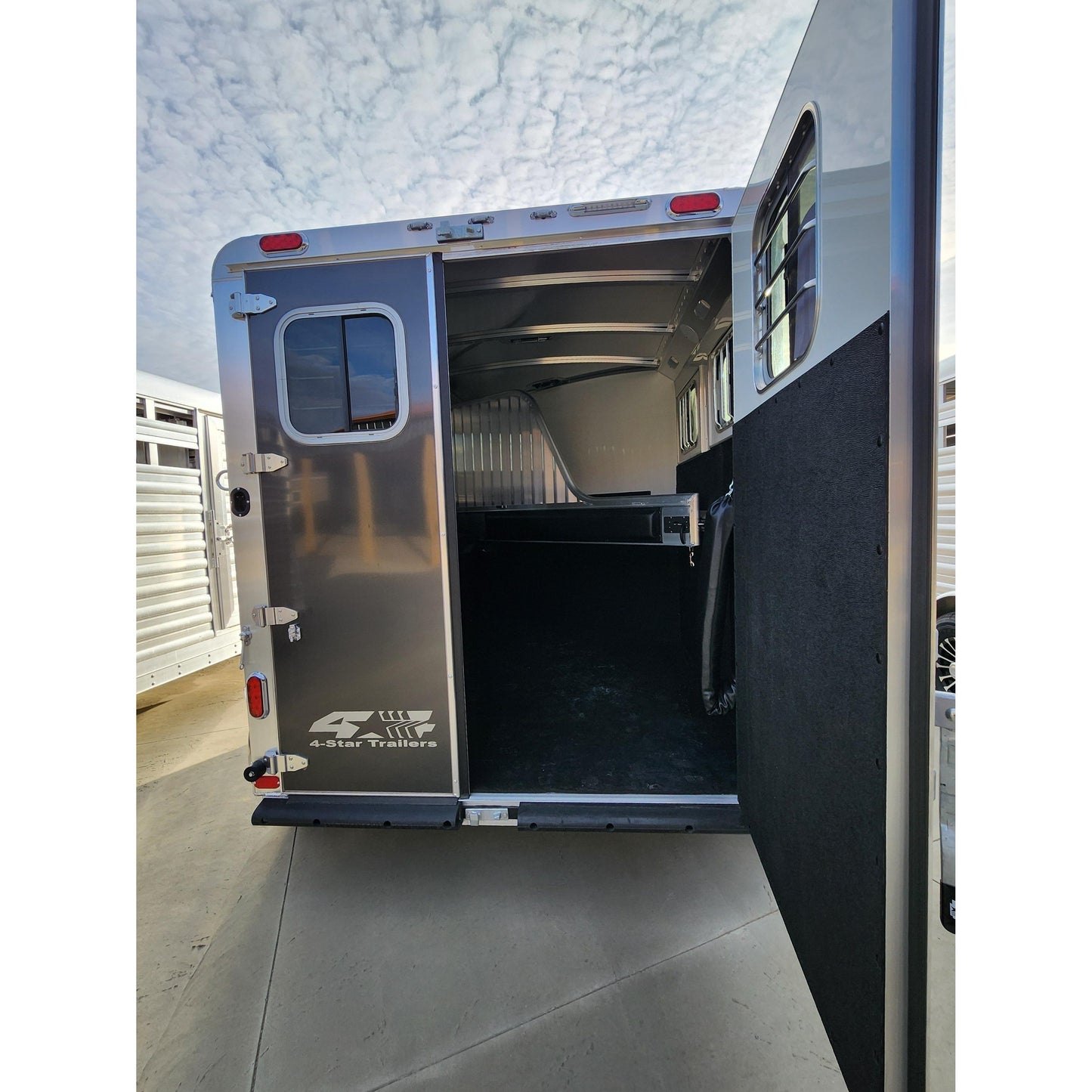 2026 4-Star 12' 2-Horse Bumper Pull