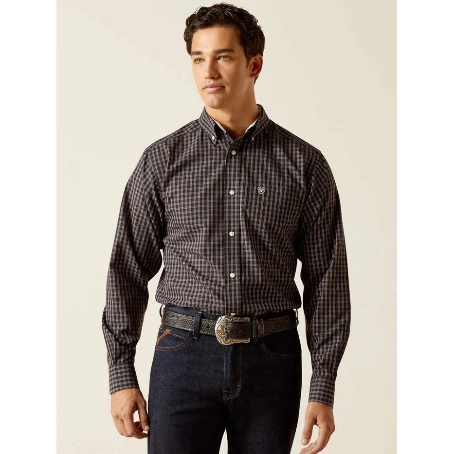 Ariat Men's Wrinkle Free Brooklyn Fitted Long Sleeve Shirt - Black