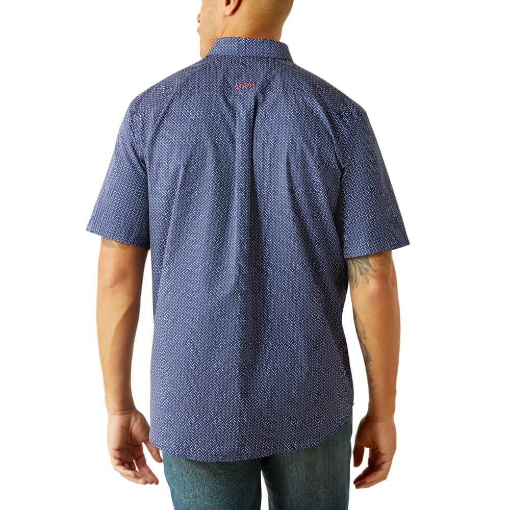 Ariat Men's Wrinkle Free Davis Short Sleeve Classic Fit Shirt - Dark Blue