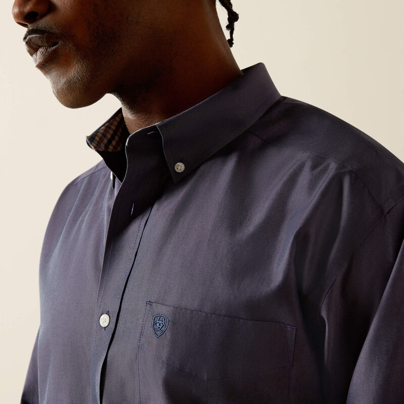 Ariat Men's Wrinkle Free Solid Pinpoint Oxford Classic Fit Shirt - Navy