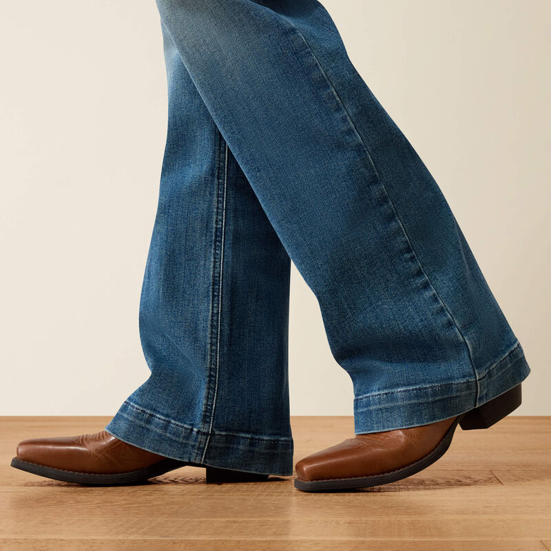 Ariat Women’s Mid Rise Fabiana Trouser Jeans – Albuquerque