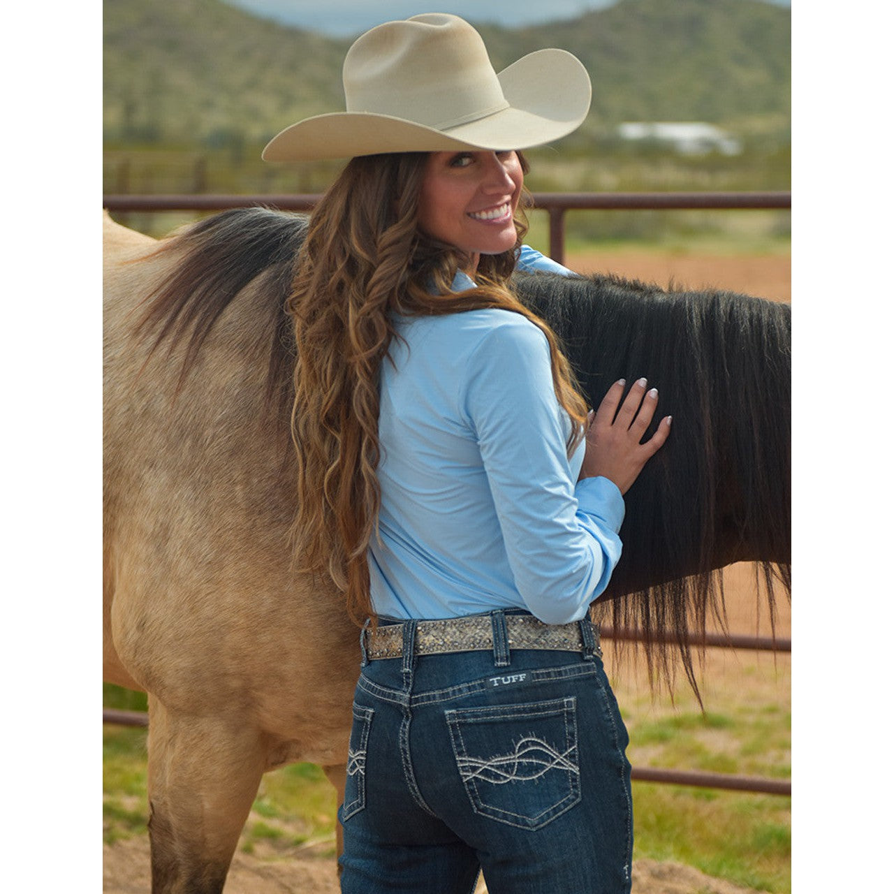 Cowgirl Tuff Women's Pullover Button Up Long Sleeve Top - Light Blue