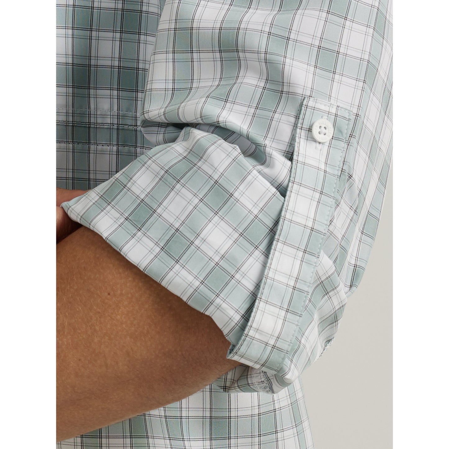 Wrangler Men's Performance Long Sleeve Plaid Shirt - Blue