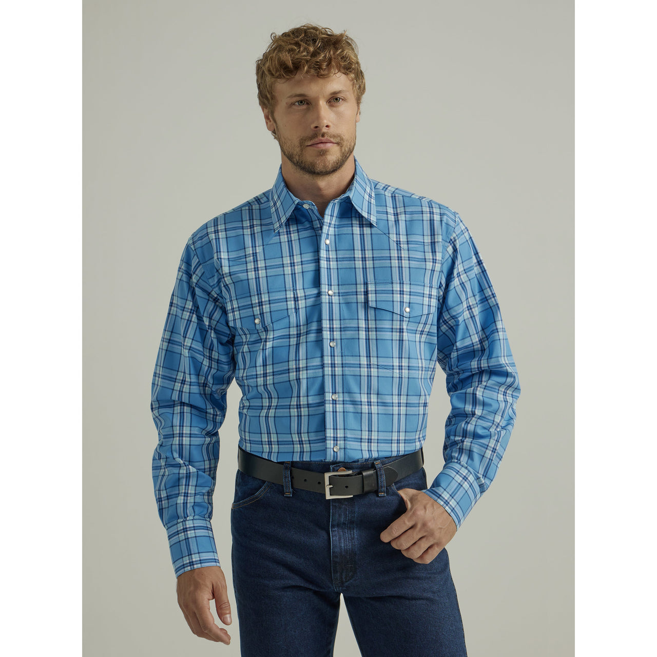Wrangler Men's Wrinkle Resistant Long Sleeve Shirt - Blue
