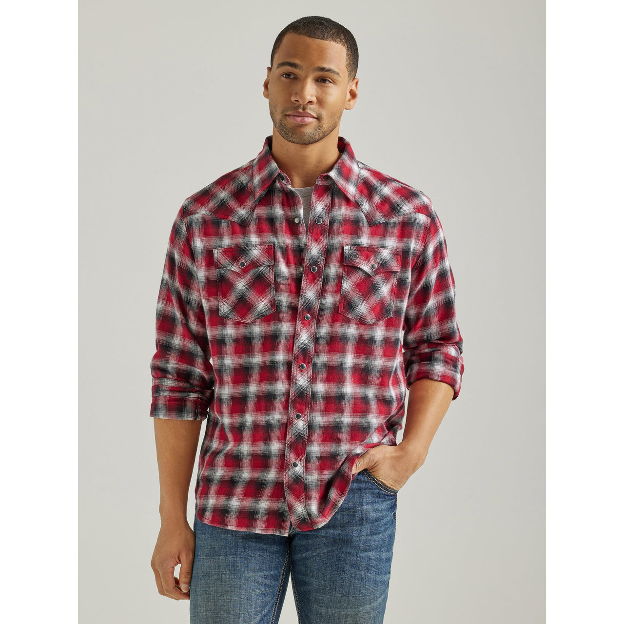 Wrangler Men's Retro Long Sleeve Modern Fit Snap Shirt - Red