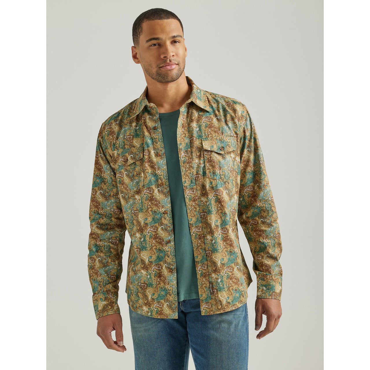 Wrangler Men's Retro Premium Long Sleeve Modern Fit Button Shirt - Green