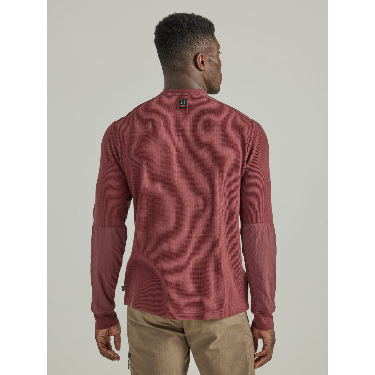 Wrangler Men's Long Sleeve Henley Shirt - Maroon