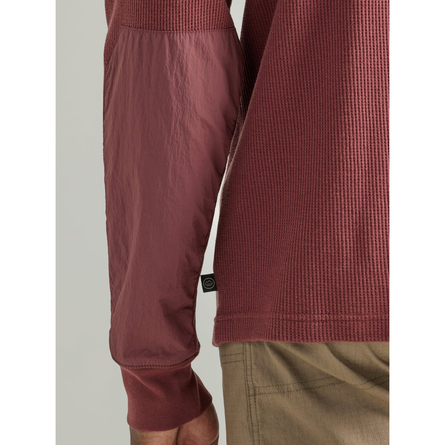 Wrangler Men's Long Sleeve Henley Shirt - Maroon