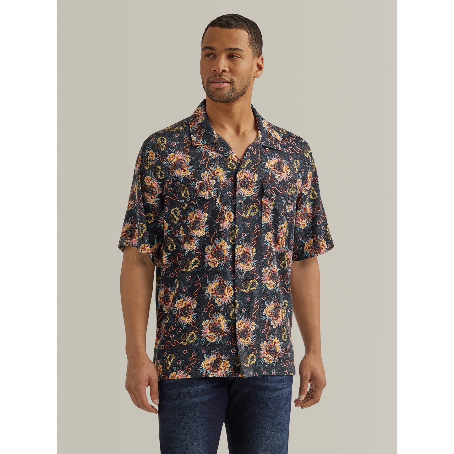 Wrangler Men's Coconut Cowboy Short Sleeve Shirt - Multi