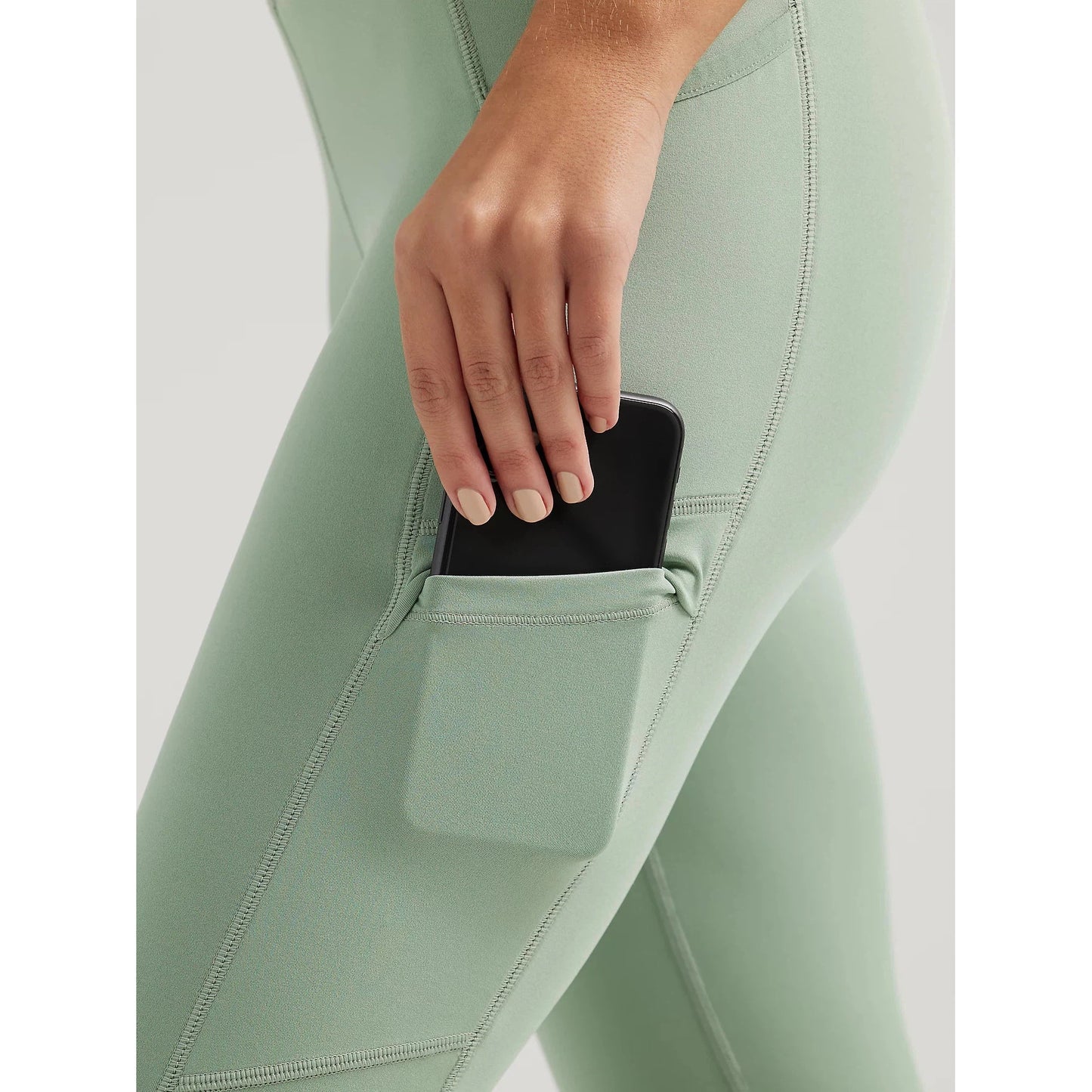 Wrangler Women's ATG Destination Legging - Green Bay