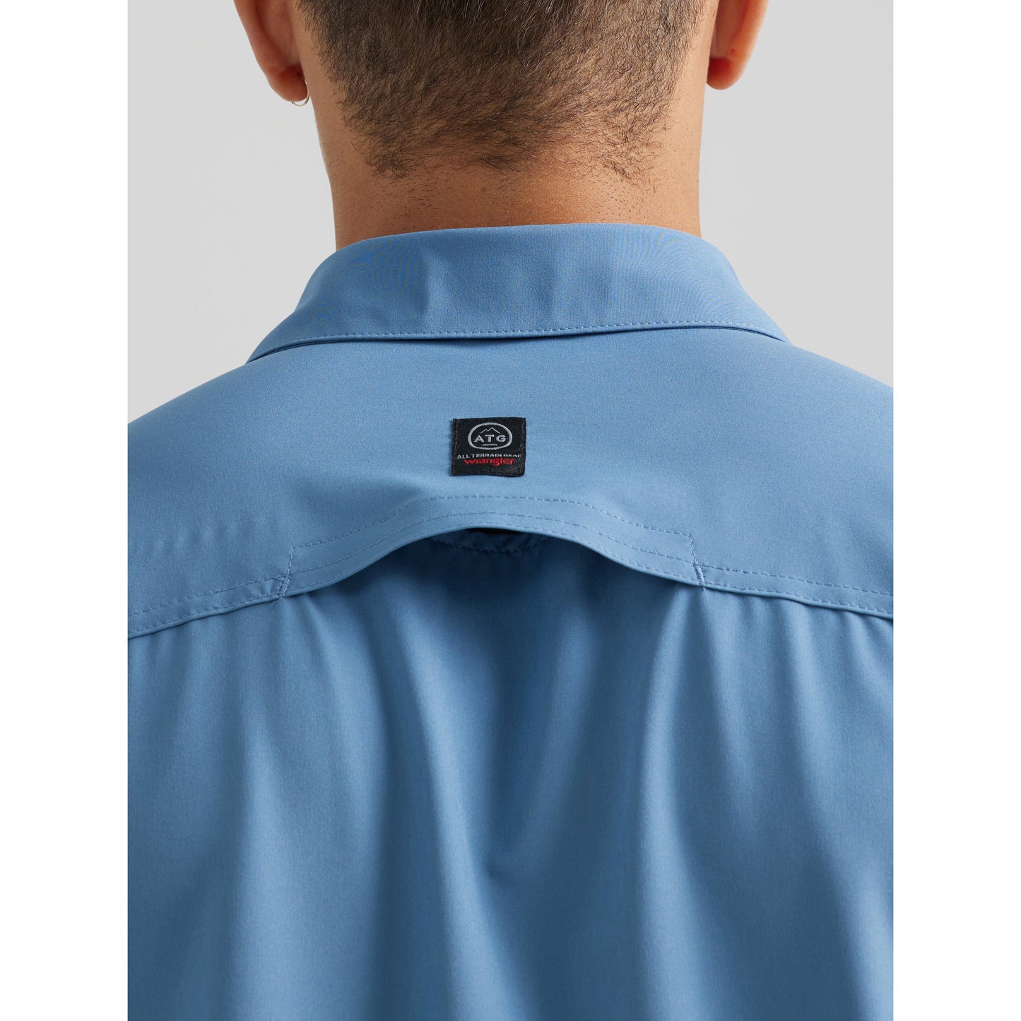 Wrangler Men's ATG Long Sleeve Valley Lake Shirt - Monument