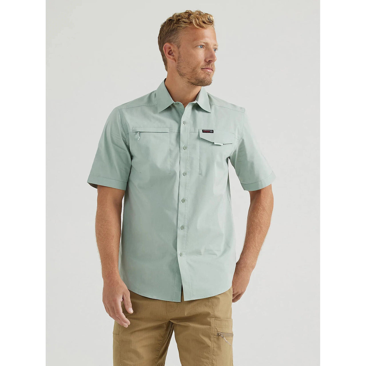 Wrangler Men's ATG Short Sleeve Asymmetric Zip Pocket Plaid Shirt - Green Bay