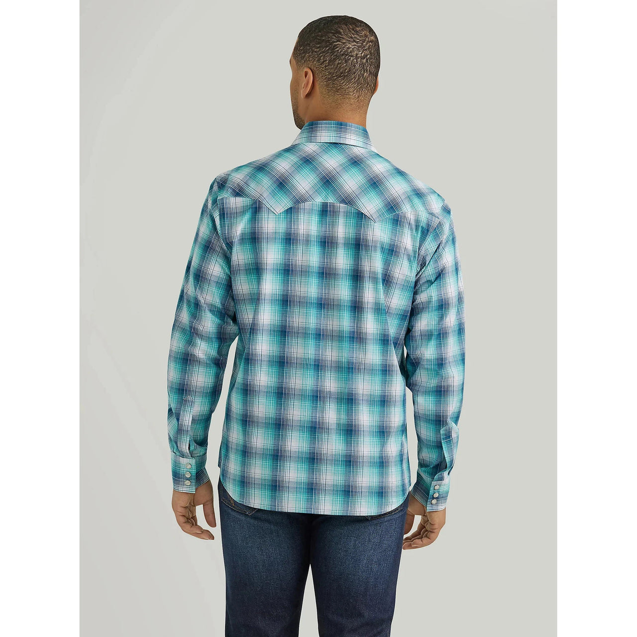 Wrangler  Men's HO24 Retro Core Long Sleeve Shirt- Turquoise Blues