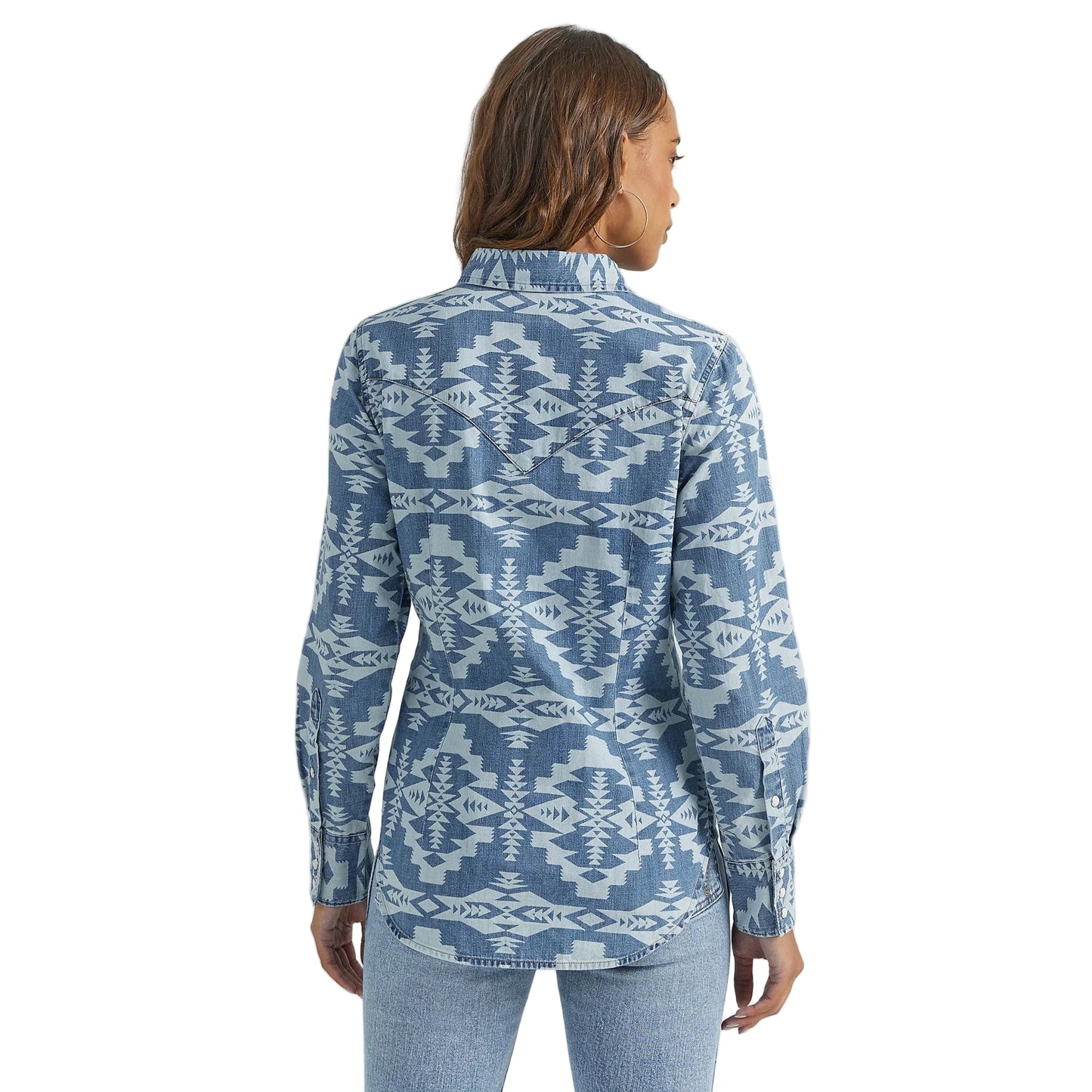 Wrangler Women's Geometric Cowboy Snap Shirt - Light Wash Denim