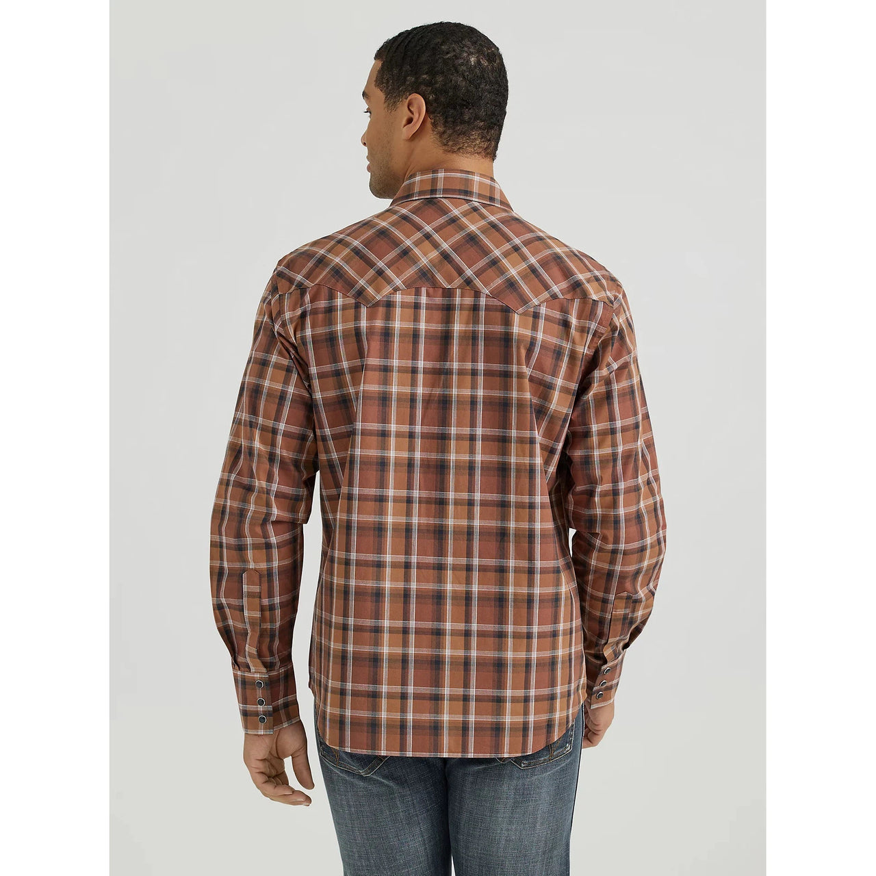 Wrangler  Men's HO24 Retro Core Long Sleeve Shirt- Cocoa Brown