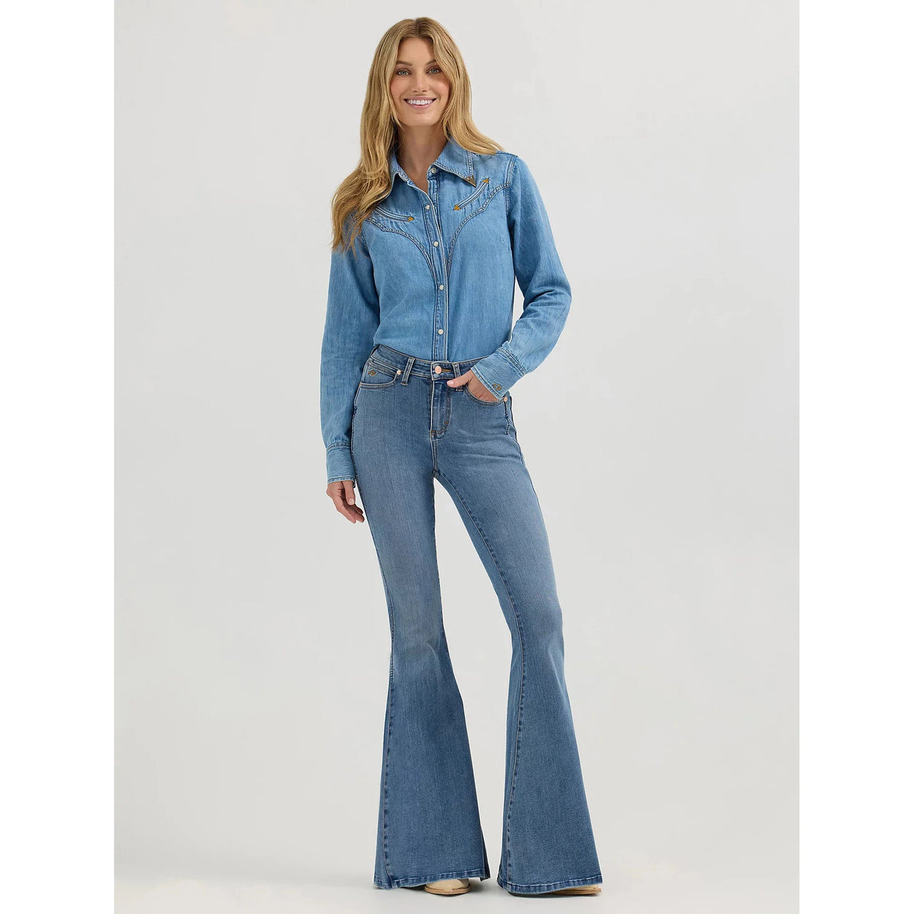 Wrangler Women's Lainey Wilson Daydream