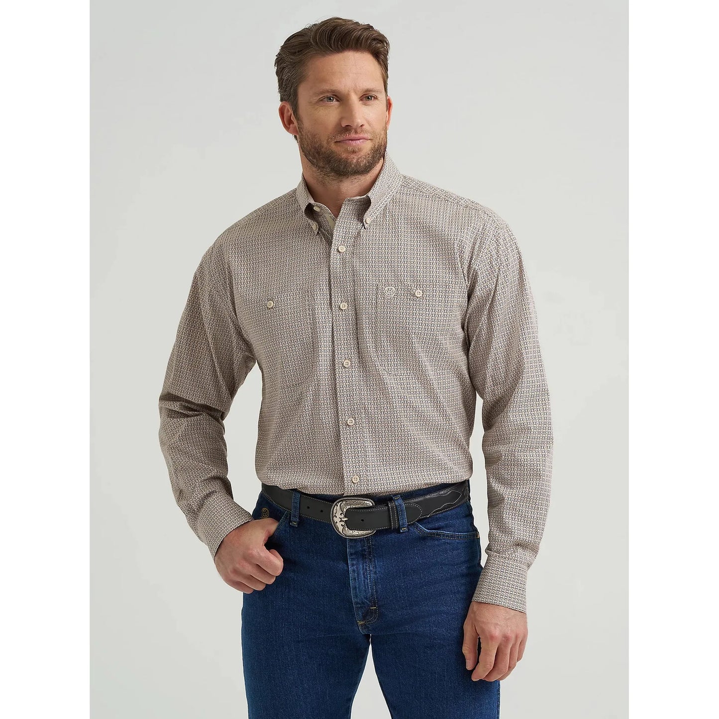 Wrangler Men's George Strait Long Sleeve Button Down Two Pocket Shirt - Nouveau Brown