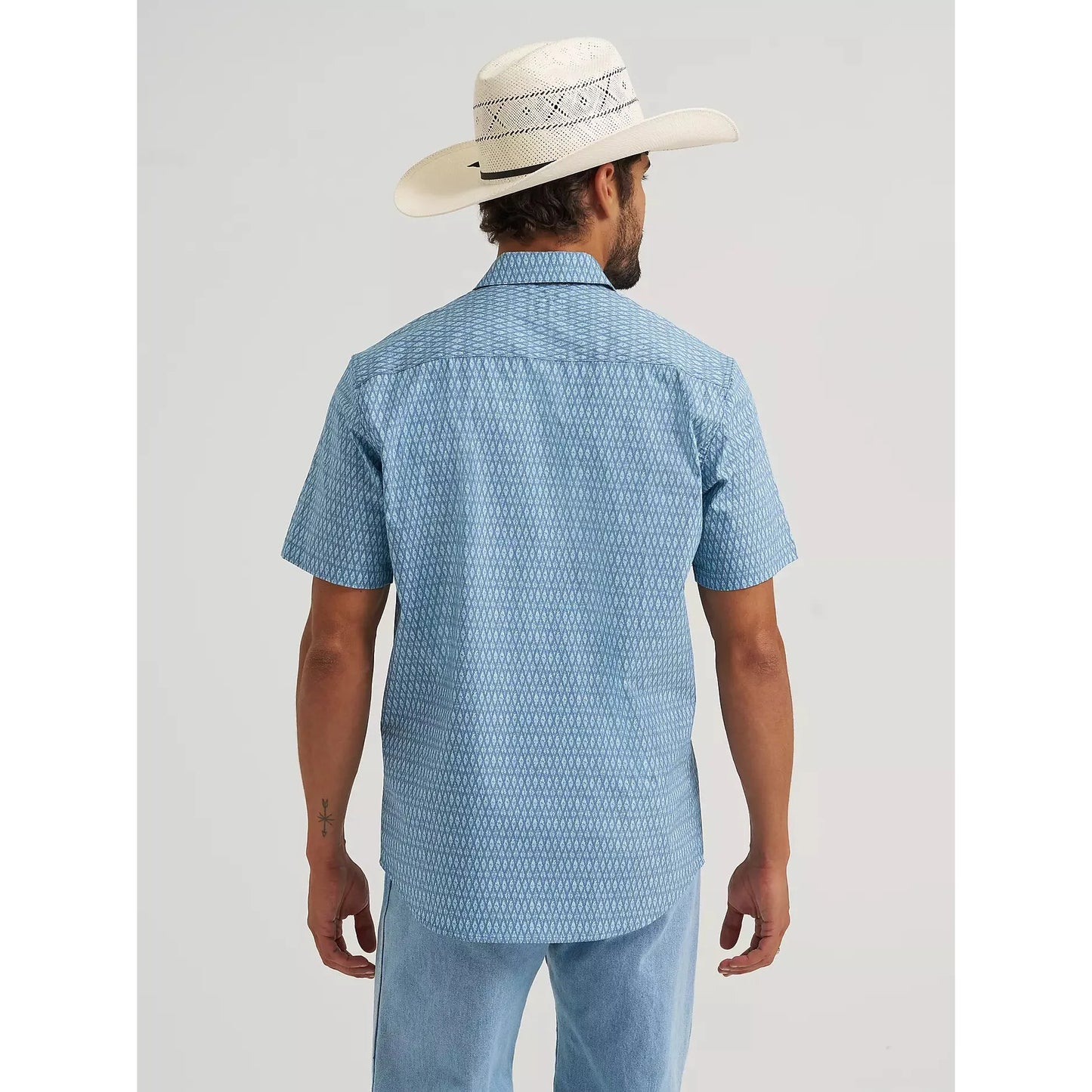 Wrangler Men's All Terrain Gear Short Sleeve Plaid Hike Shirt- Ombre Blue