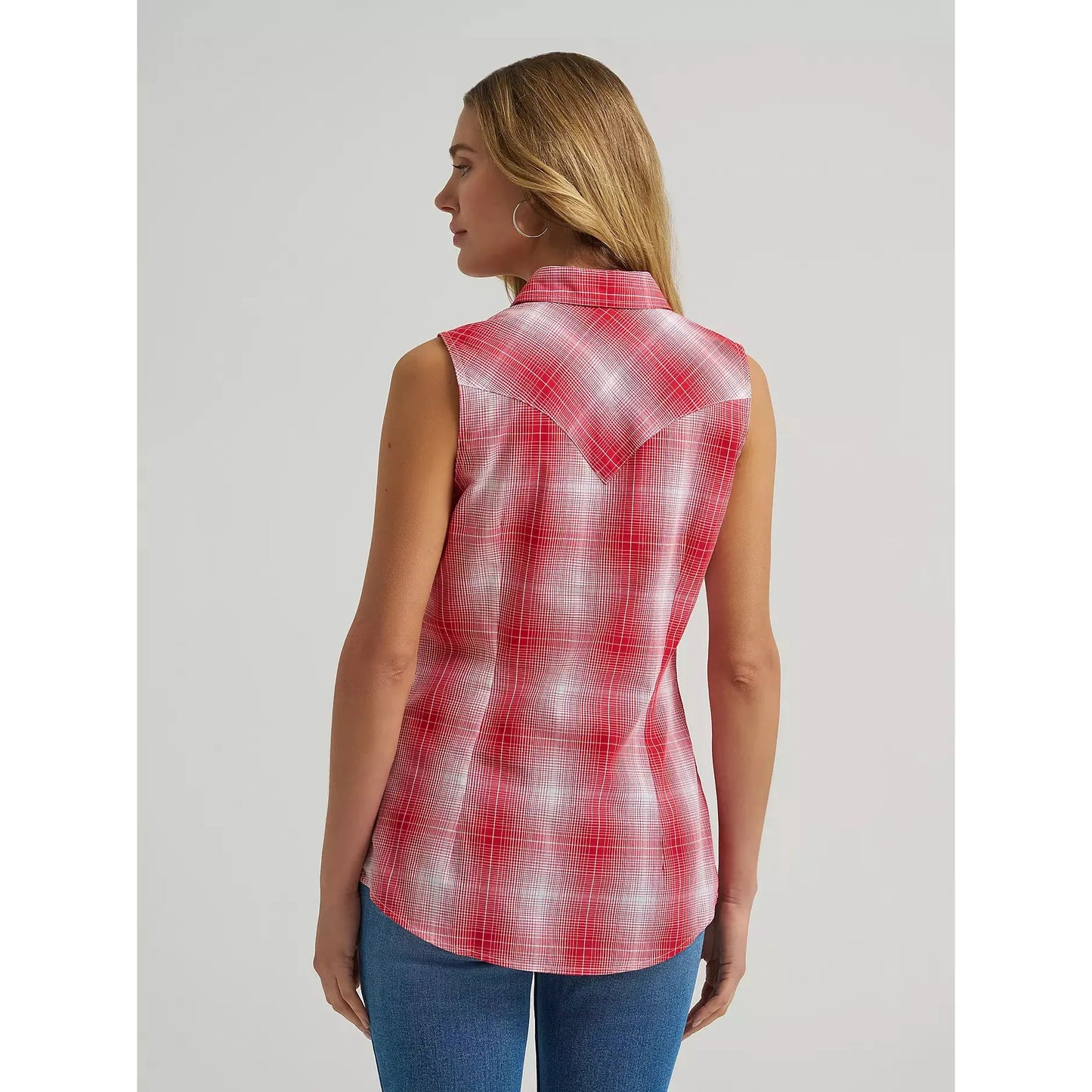 Wranger Women's Essential Sleeveless Plaid Western Snap Shirt - Red