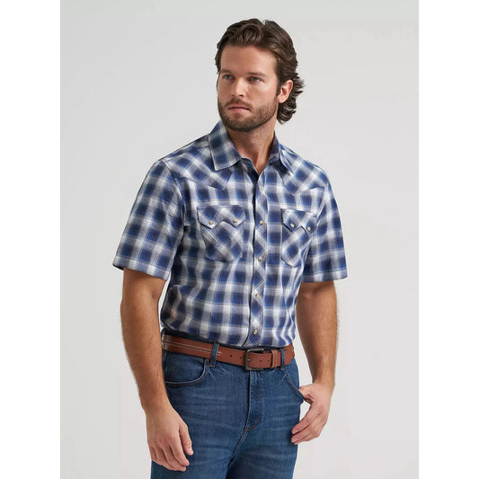 Wrangler Men's Retro Core Short Sleeve Plaid Shirt-Frosted Navy