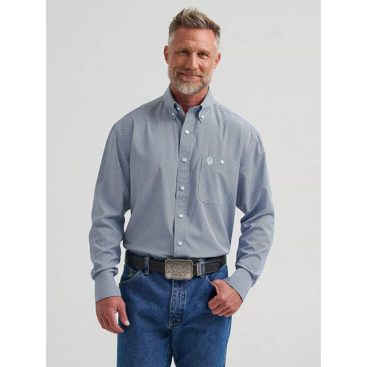 Wrangler Men's George Strait Performance Button Down Shirt- Blue Fan