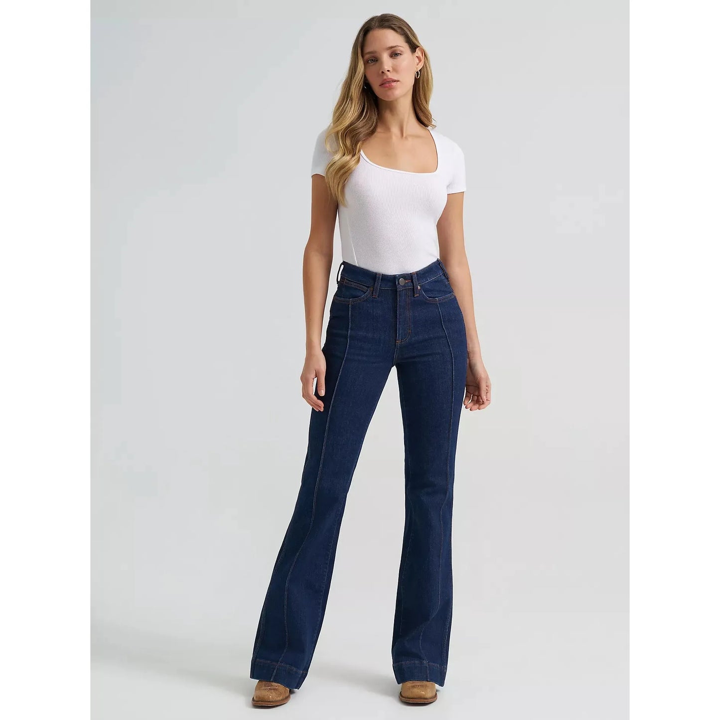 Wrangler Women's Retro Bailey High Rise Trouser Jean- Sariah