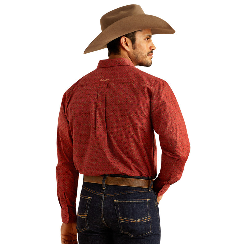 Ariat Men's Sanders Classic Fit Print Long Sleeve Shirt - Red