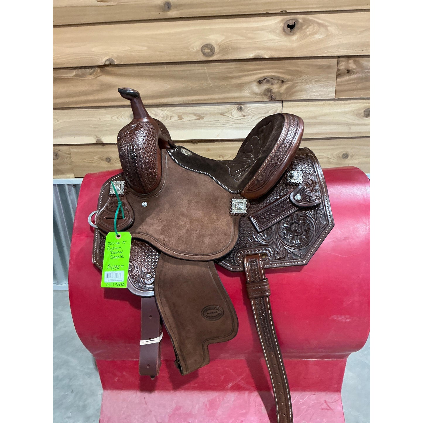 Irvine Custom 13" Barrel Saddle