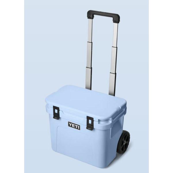 YETI Roadie 32 Wheeled Hard Cooler - Big Sky Blue