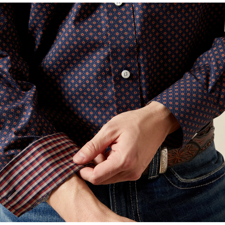 Ariat Men's Wrinkle Free Briggs Classic Fit Shirt - Navy