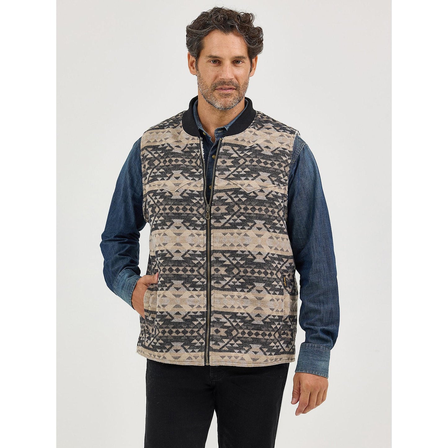 Wrangler Men's Sherpa Lined Jacquard Vest- Raven