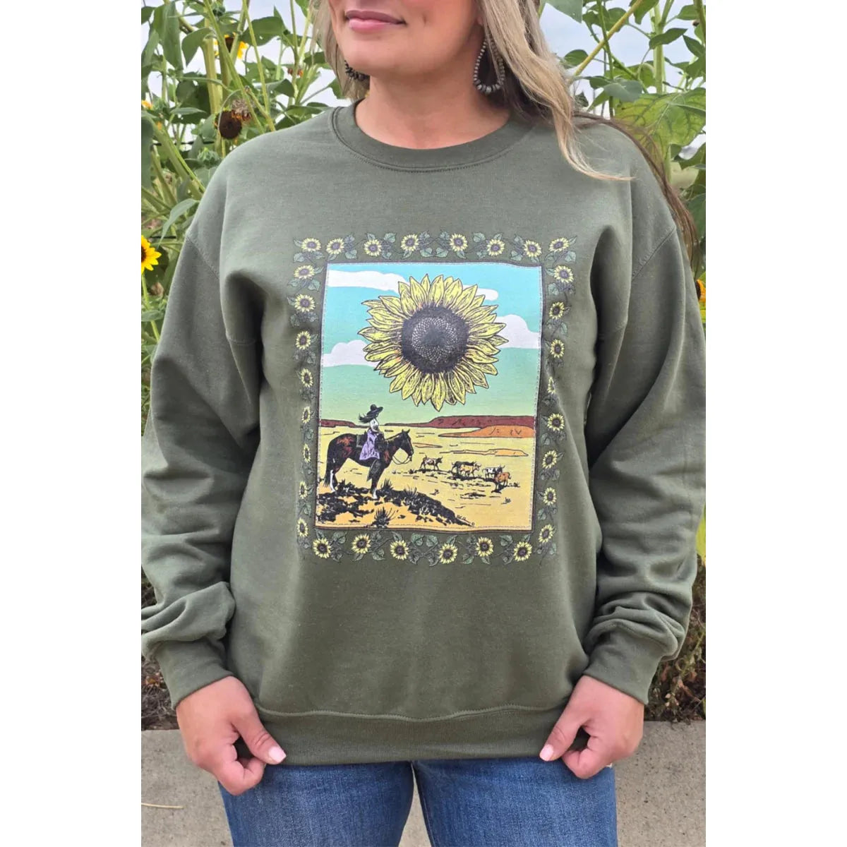 Sterling Kreek Women's Long Sleeve Sunflowers in the Draw Pullover