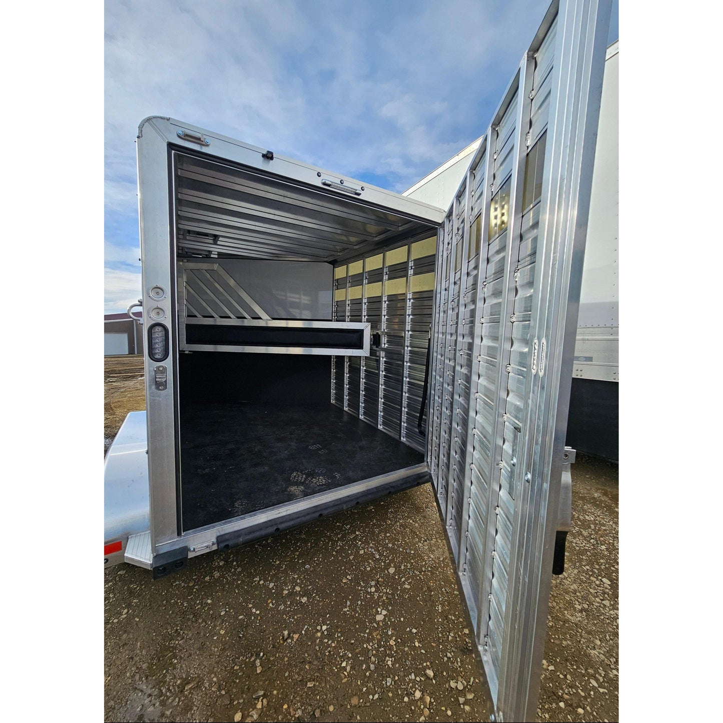 2024 High Country Colt Series LS Combo/Slant 2-Horse