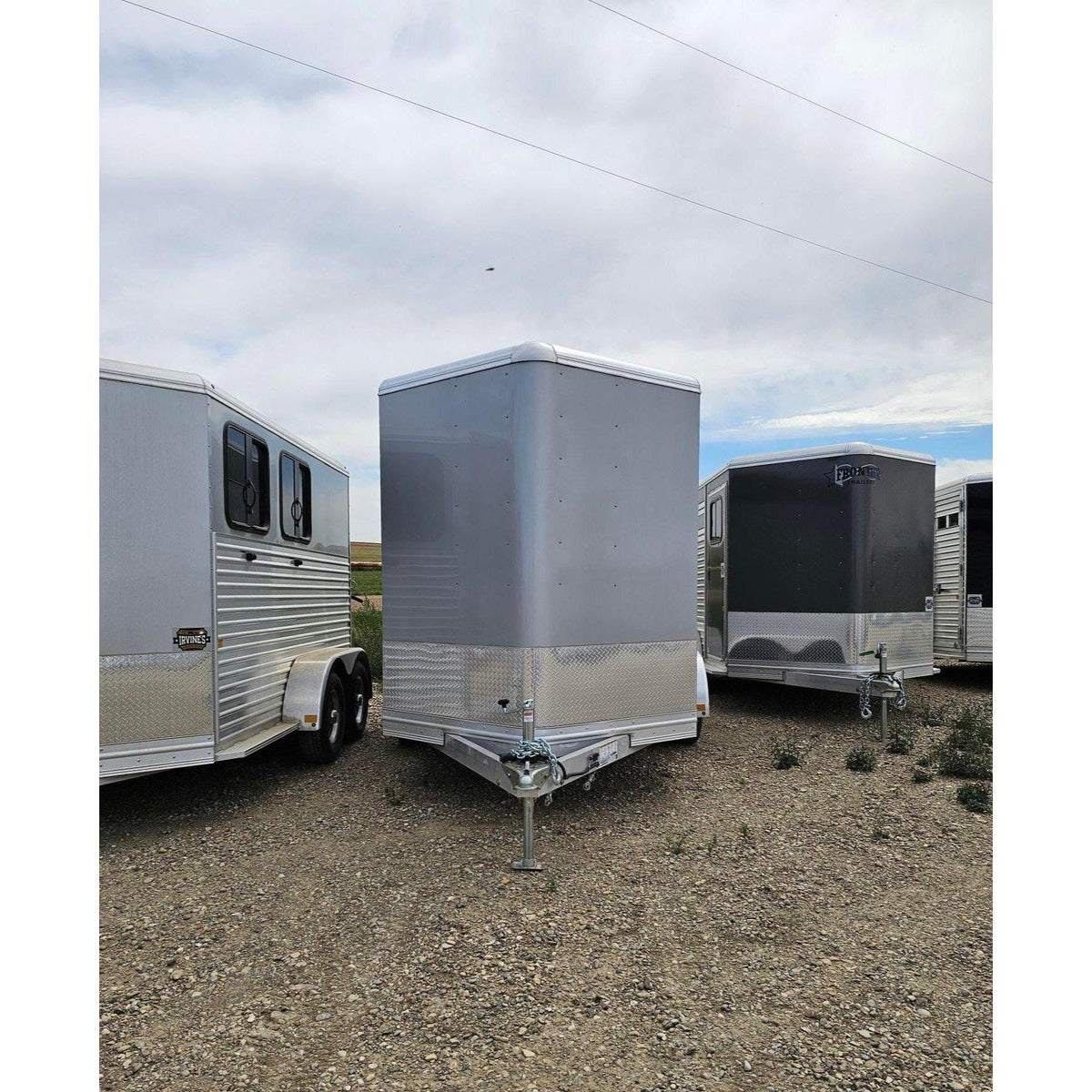 **RENTAL** 2025 High Country Colt Big Sky Series Combo/Slant 2-Horse (Wood Floor) - Irvine Tack & Western Wear