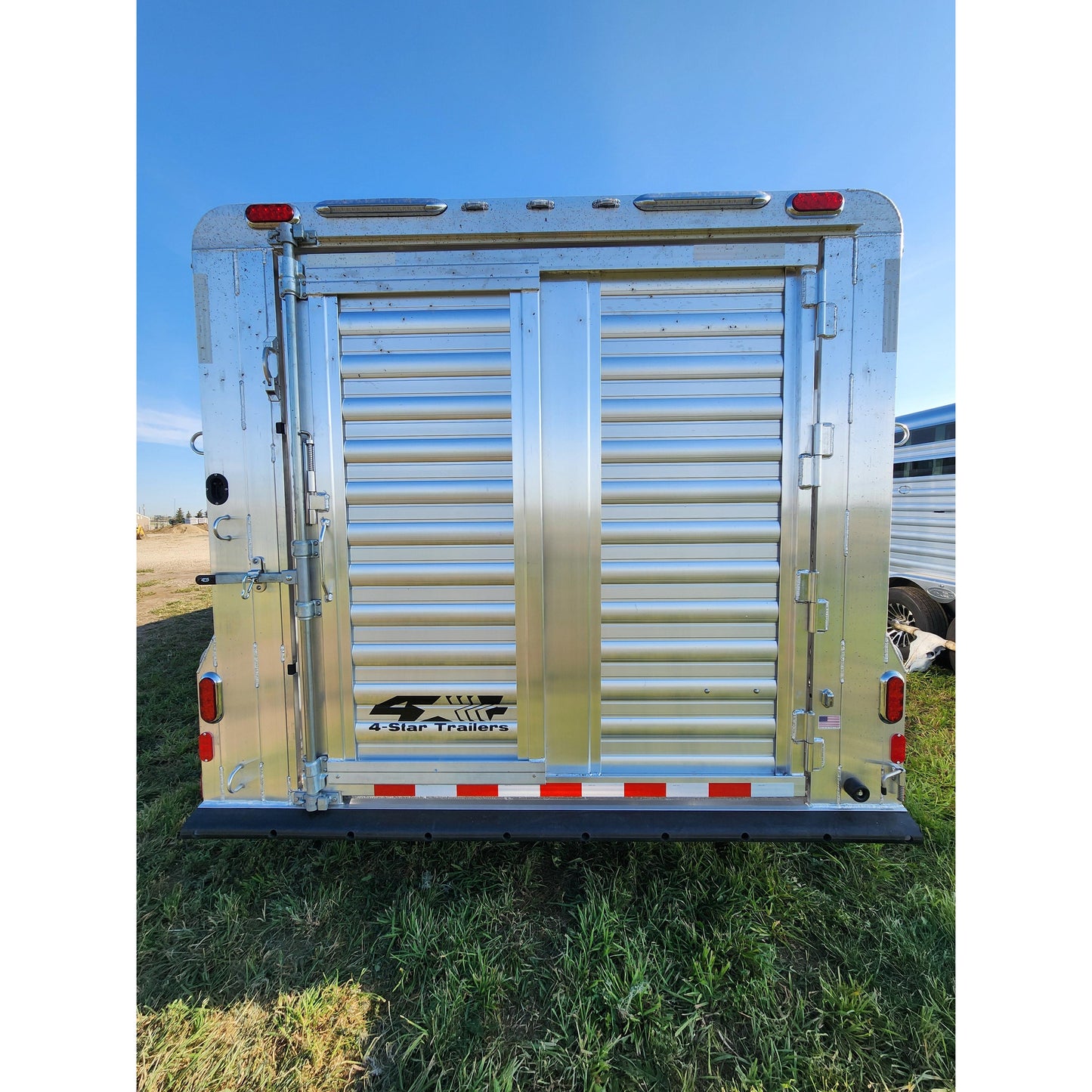 2026 4-Star 32' Horse/Stock Trailer