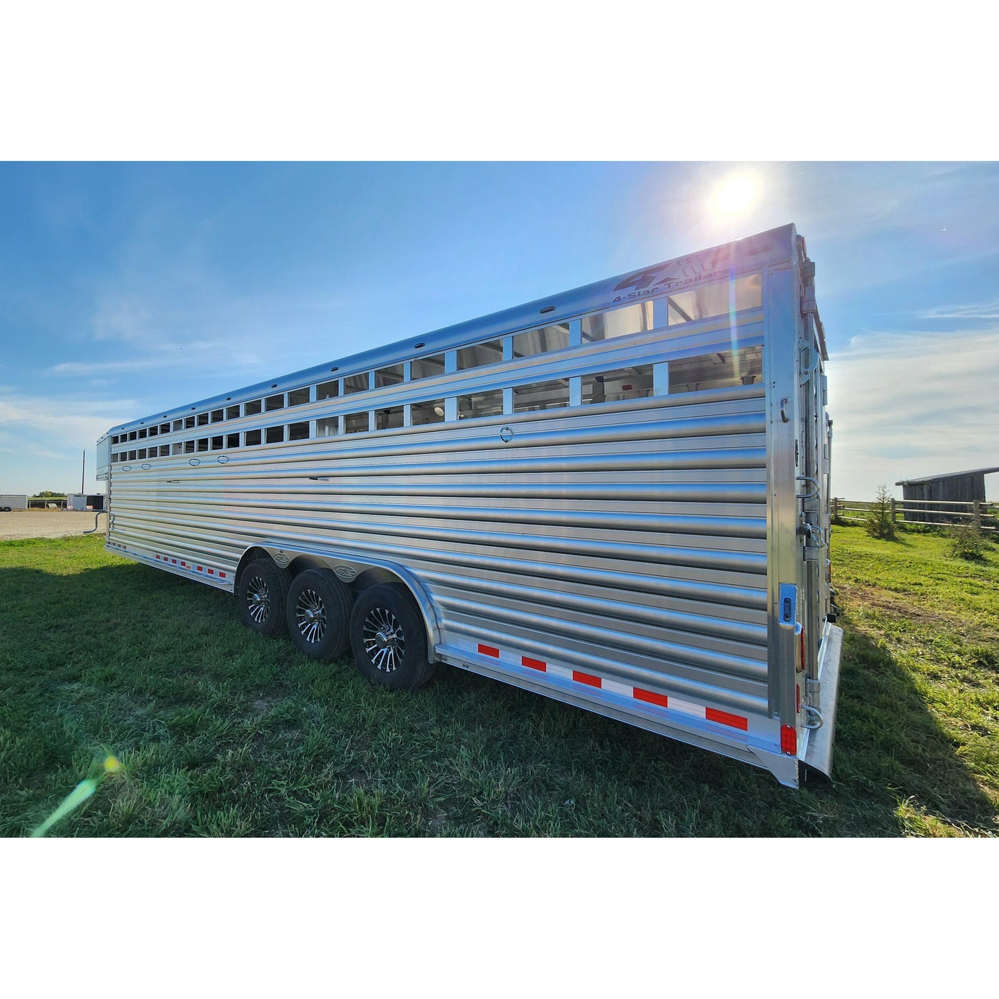 2026 4-Star 32' Horse/Stock Trailer