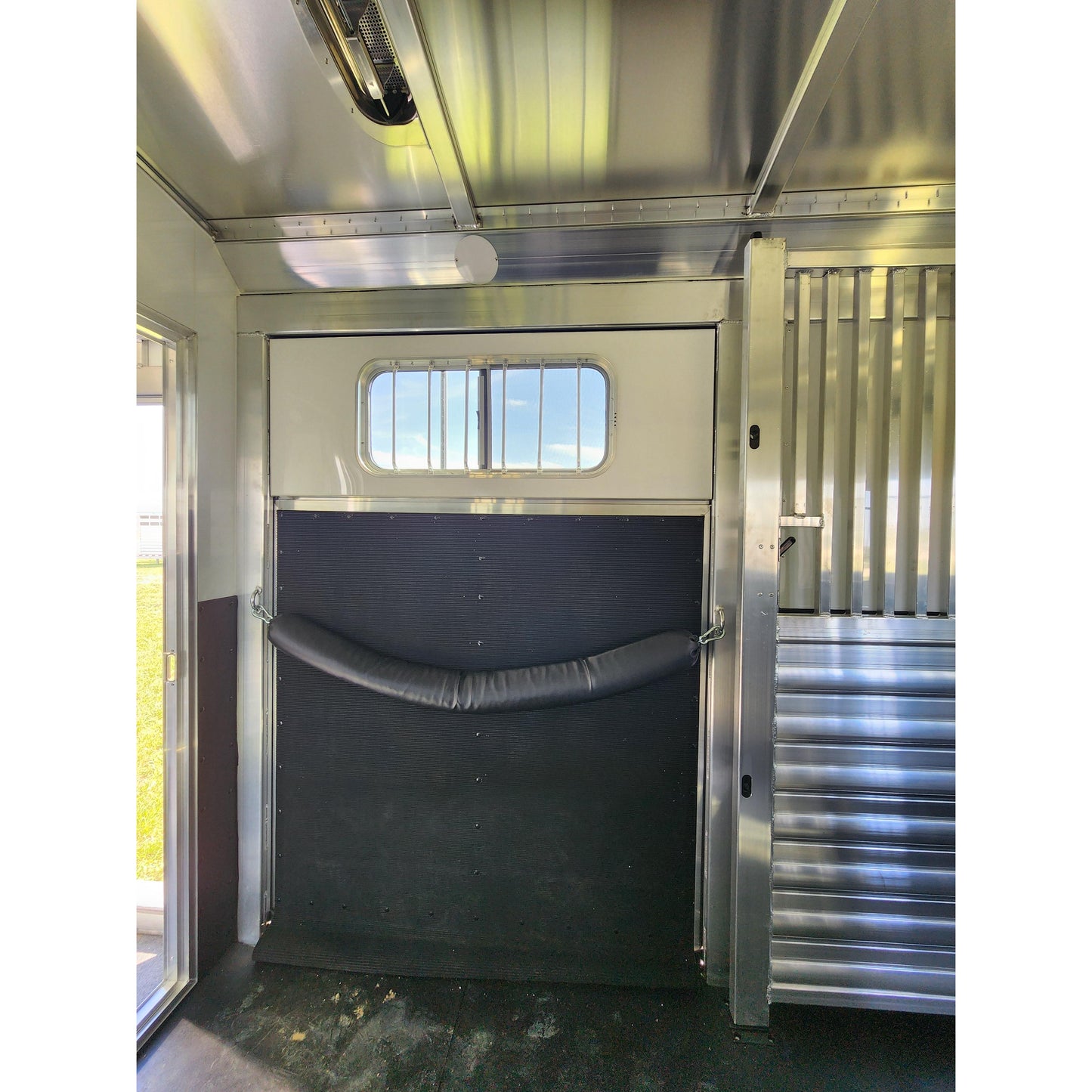 2026 4-Star 24' 2+1 Horse Trailer