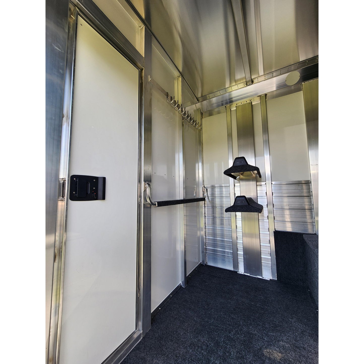 2026 4-Star 24' 2+1 Horse Trailer