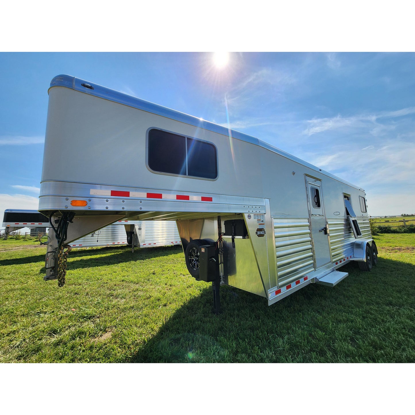 2026 4-Star 24' 2+1 Horse Trailer