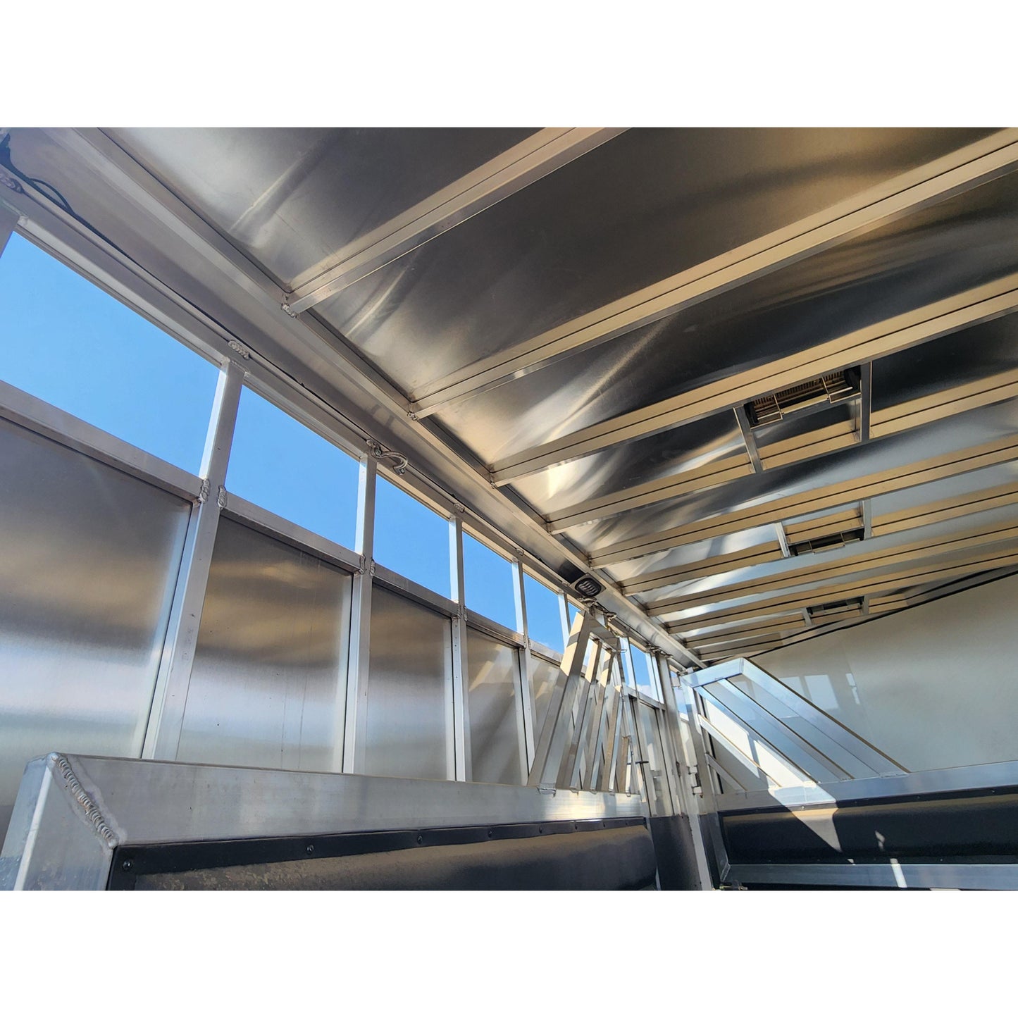 2025 ALCOM Colt Big Sky Slant 3-Horse